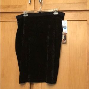 Karen Kane Boho Blush  black crushed Velvet skirt